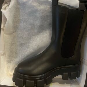 BLACK WIDE FIT EXTREME CHUNKY SOLE CALF HIGH CHELSEA BOOTS SIZE 8